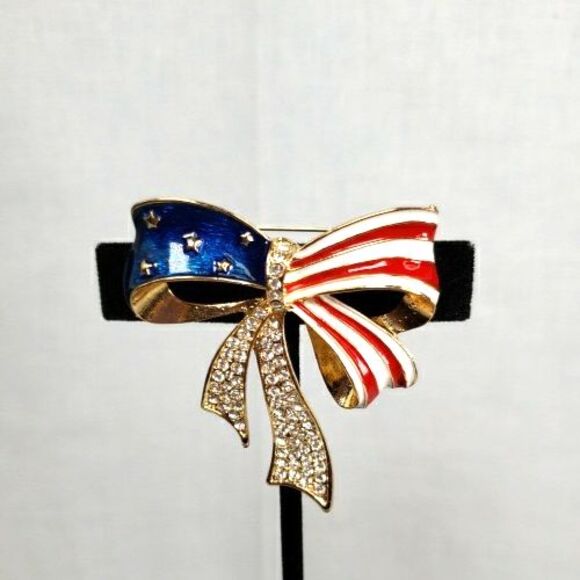 Red White & Blue Enamel Striped Gold Bow Rhinestones and Gold Stars Brooch - Picture 2 of 16